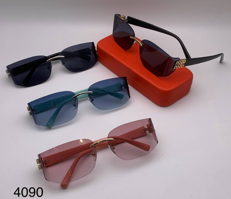 عینک افتابی زنانه miumiu